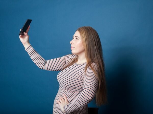 Dicas para proteger a privacidade nas redes sociais para mulheres que trabalham com o corpo